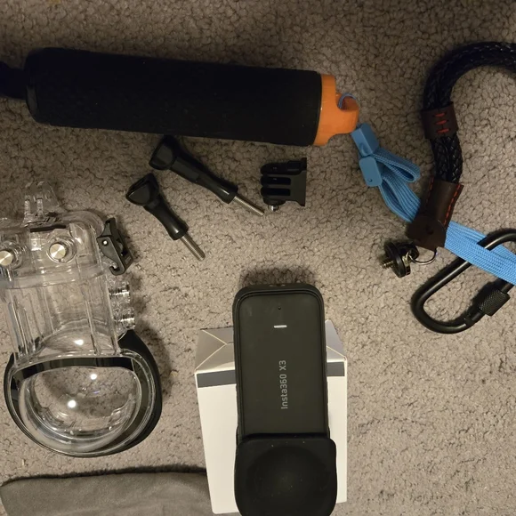 Insta360 X3 Camera - Picture 7 of 7
